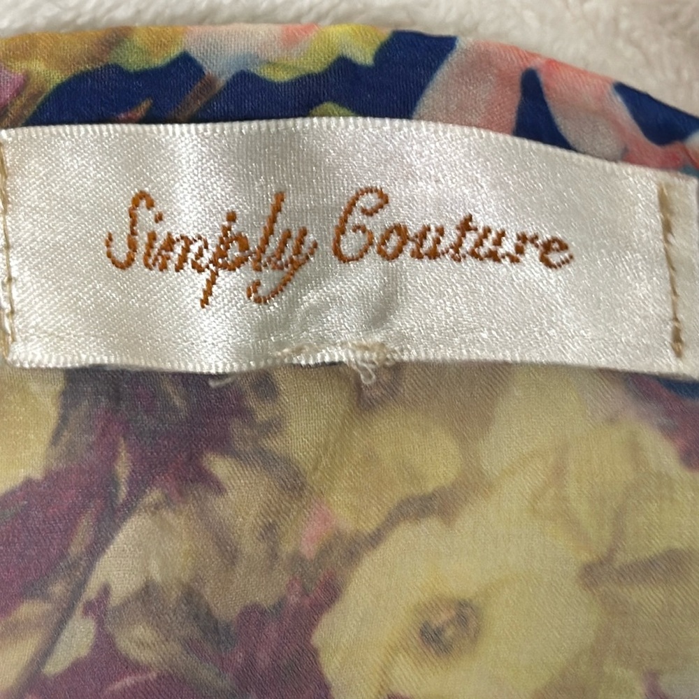 Simply Couture  Floral Tunic‎ - Picture 9 of 11